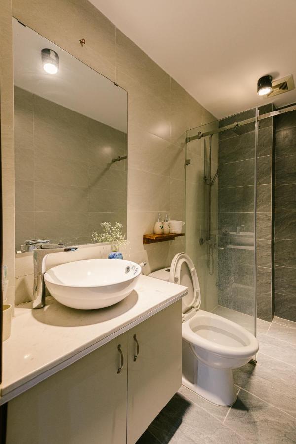 Eden Westlake - The Art 3* Hà Nội